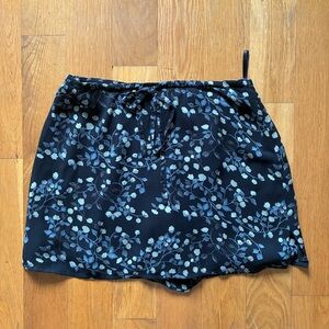 Banana Republic Floral Black and Blue Skirt / Skort